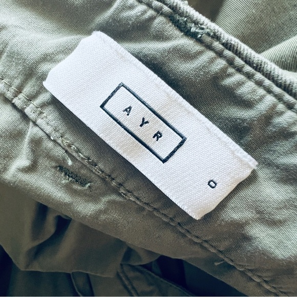 AYR Metropolitan Pleated Trousers Women’s Relaxed Taper Crop Green | Size 0 - Picture 10 of 11